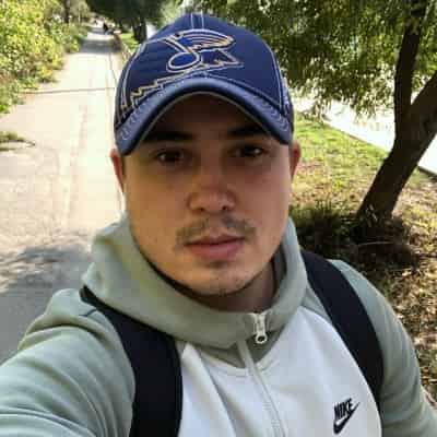 Артём Медведев